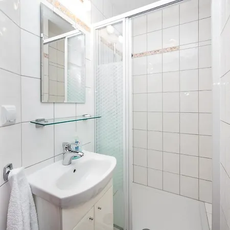 Apartment Apartament Wanda W Centrum Kolobrzegu Przy Starowce